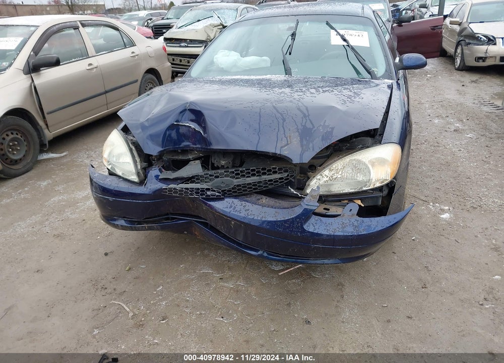 2002 FORD TAURUS SE VIN: 1FAFP53U12G126126