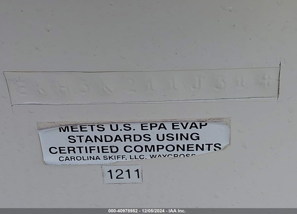 2014 CAROLINA SKIFF BOAT VIN: EKH3K211J314