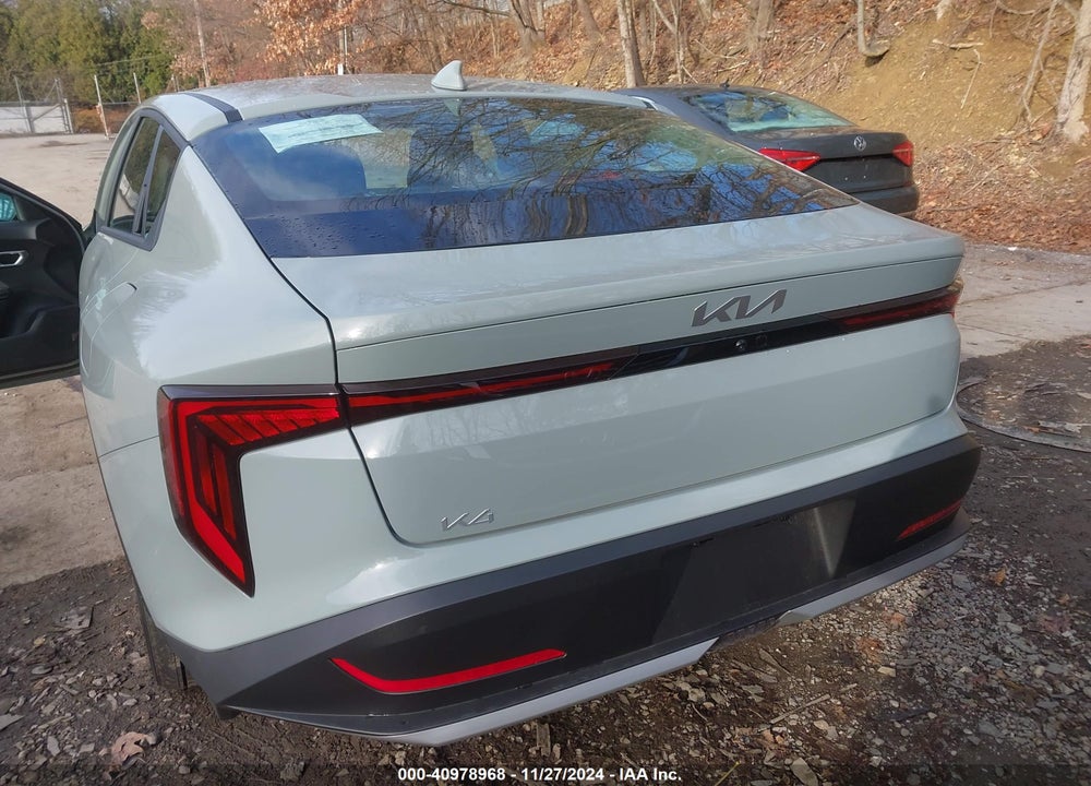 2025 KIA K4 LXS VIN: 3KPFT4DEXSE005098