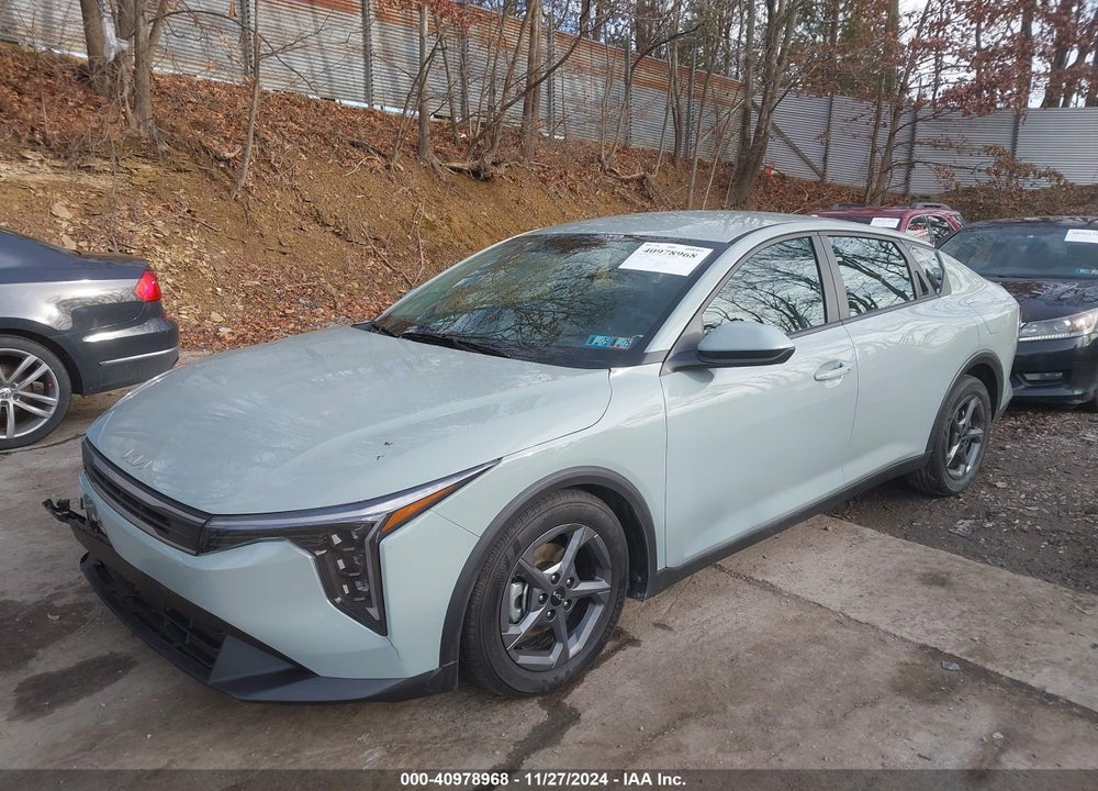 2025 KIA K4 LXS VIN: 3KPFT4DEXSE005098