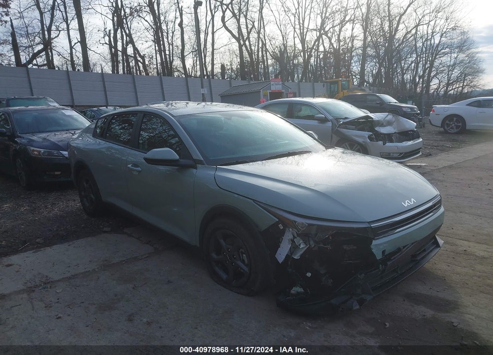 2025 KIA K4 LXS VIN: 3KPFT4DEXSE005098