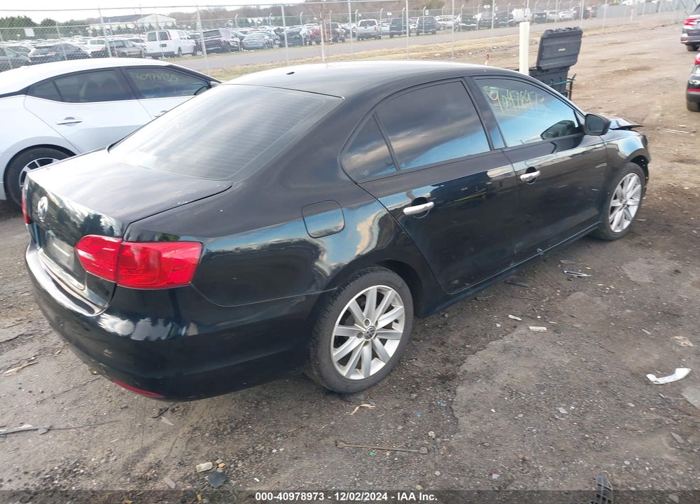 2013 VOLKSWAGEN JETTA 2.0L S VIN: 3VW2K7AJ6DM228006