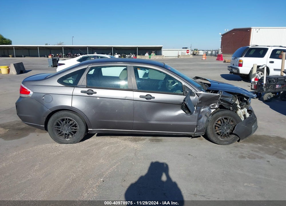 2010 FORD FOCUS SE VIN: 1FAHP3FN0AW229074
