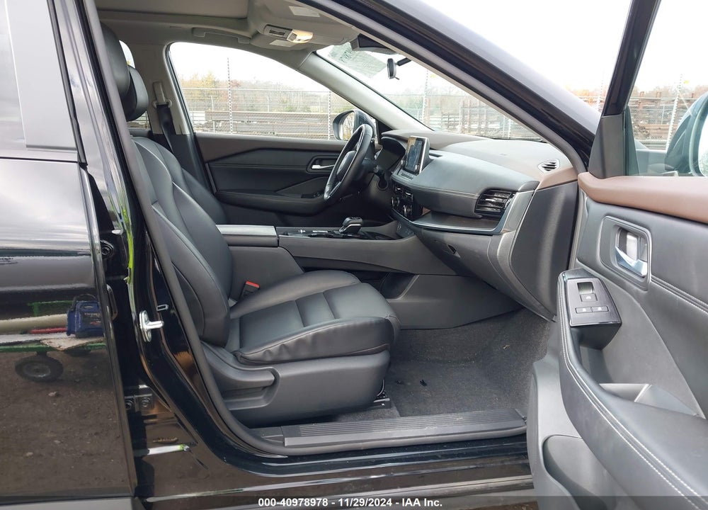 2022 NISSAN ROGUE SV FWD VIN: 5N1BT3BA3NC714388