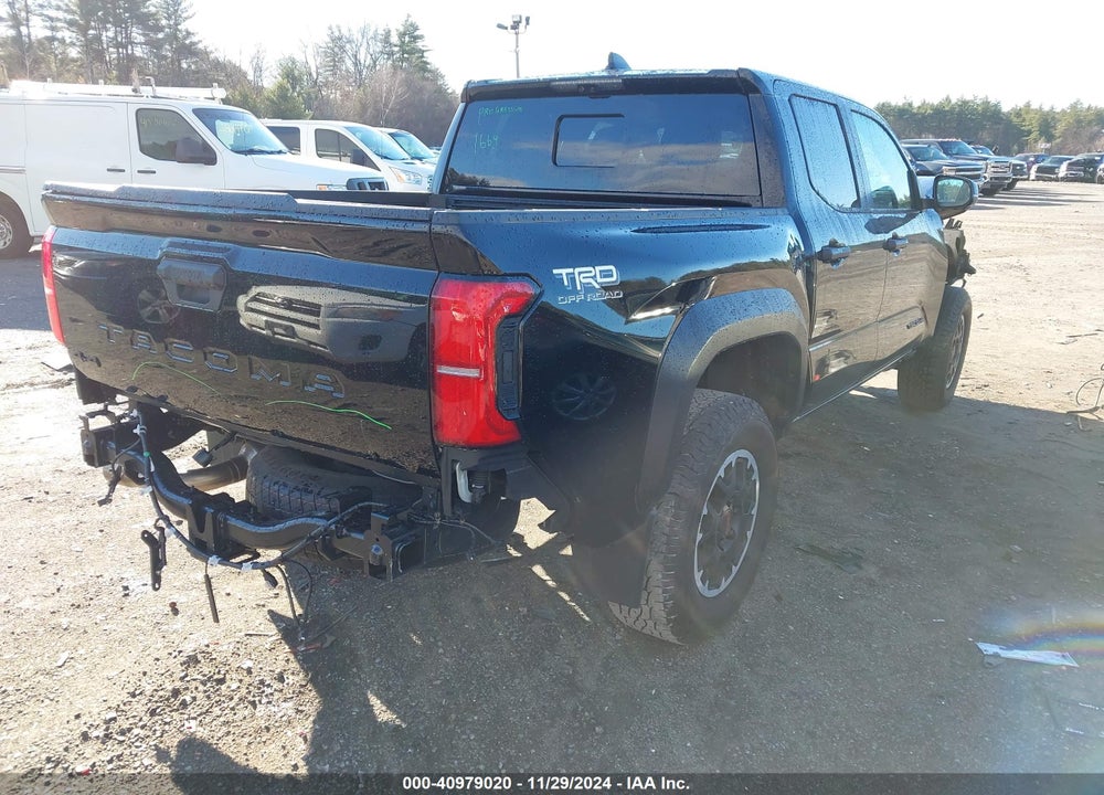 2024 TOYOTA TACOMA DOUBLE CAB/SR5/TRD SPORT/TRD OFF ROAD/LTD VIN: 3TMLB5JN0RM008463