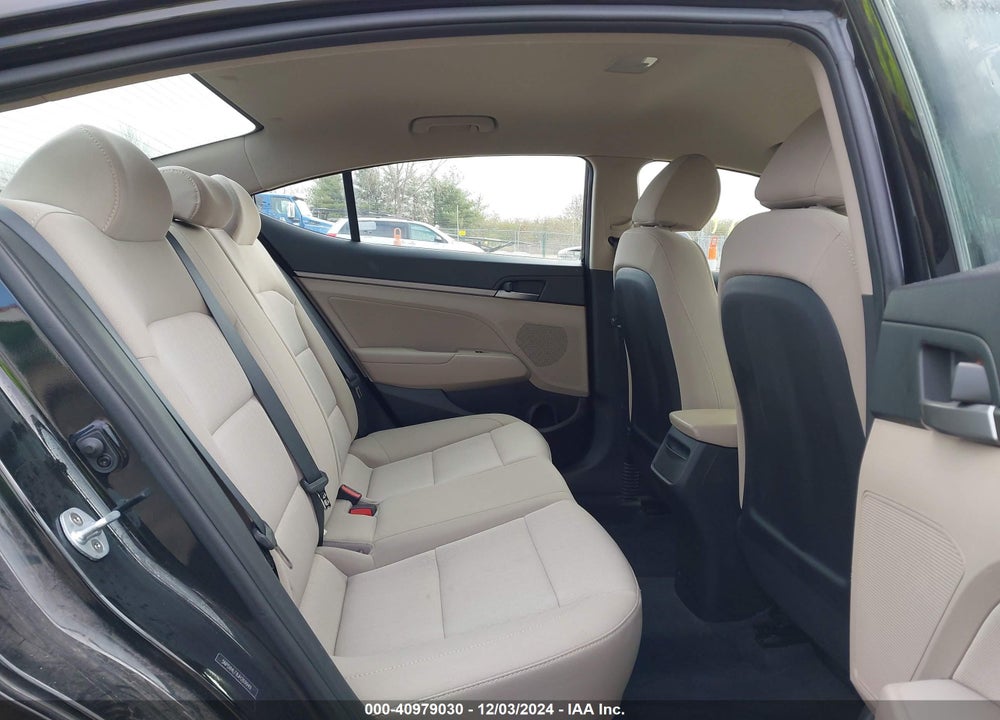 2018 HYUNDAI ELANTRA SEL VIN: 5NPD84LF8JH269949