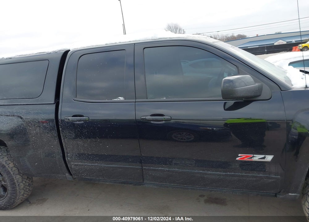 2017 CHEVROLET SILVERADO 1500 2LT VIN: 1GCVKREC5HZ377003