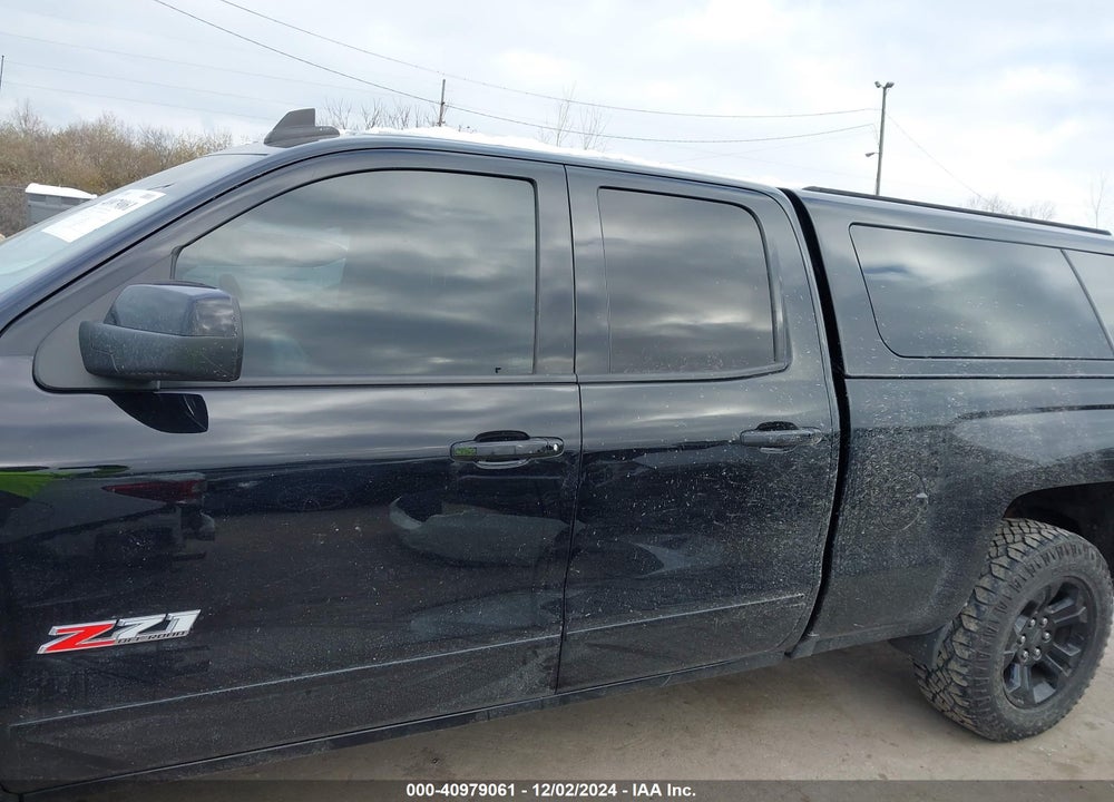 2017 CHEVROLET SILVERADO 1500 2LT VIN: 1GCVKREC5HZ377003