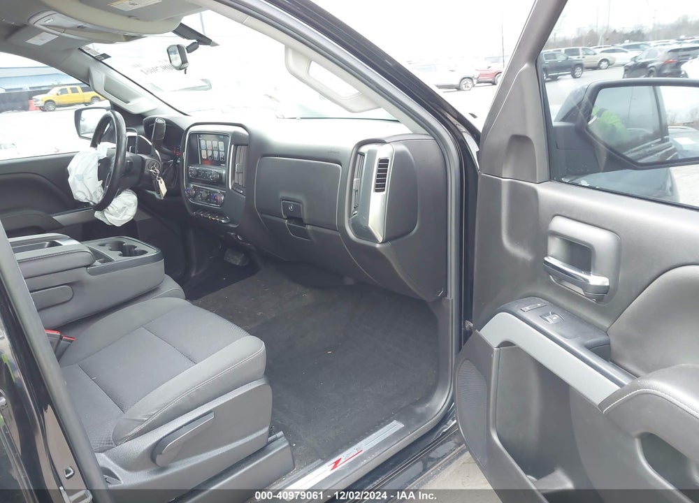 2017 CHEVROLET SILVERADO 1500 2LT VIN: 1GCVKREC5HZ377003
