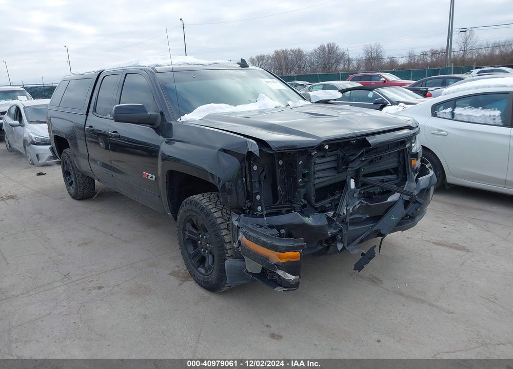 2017 CHEVROLET SILVERADO 1500 2LT VIN: 1GCVKREC5HZ377003