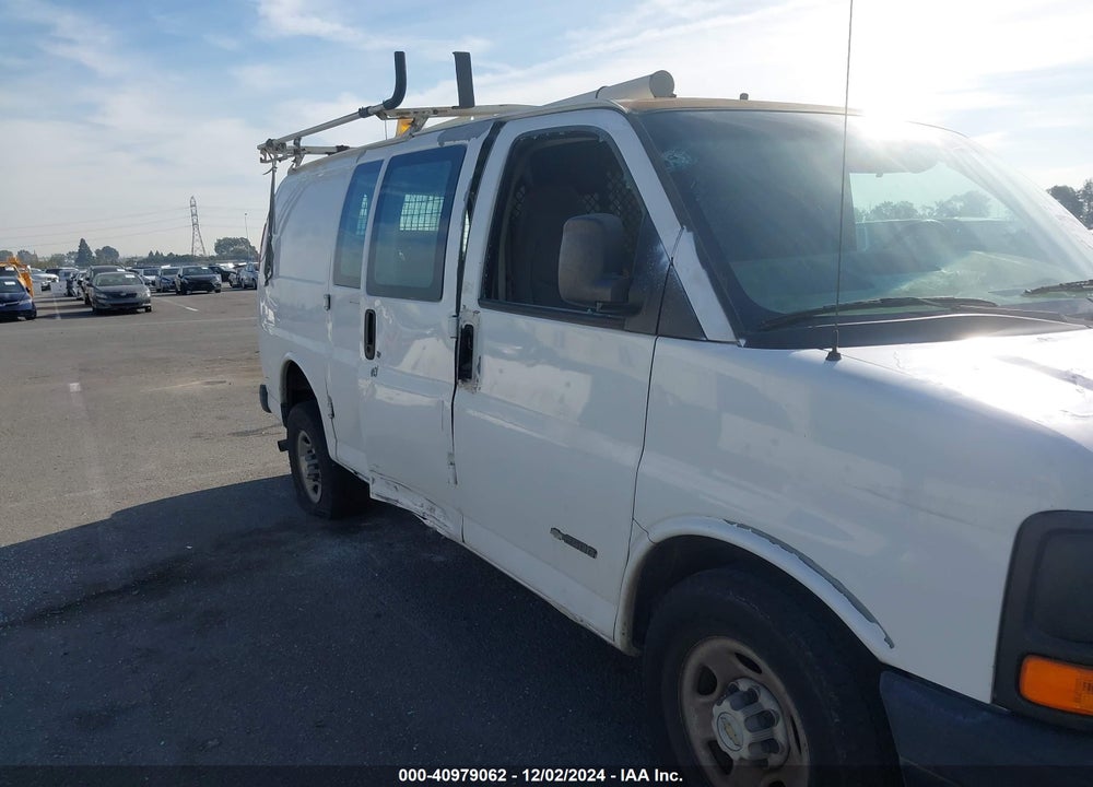 2005 CHEVROLET EXPRESS VIN: 1GCGG25V751157620