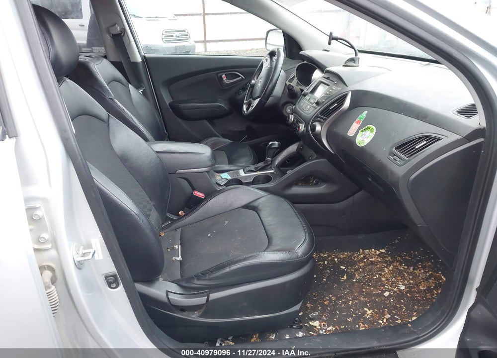 2014 HYUNDAI TUCSON SE VIN: KM8JUCAG3EU879446