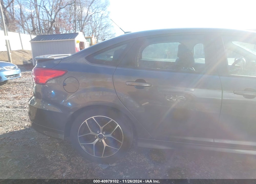 2015 FORD FOCUS SE VIN: 1FADP3F20FL217004