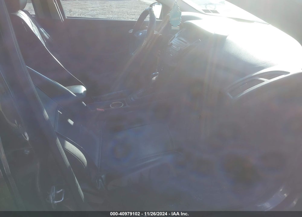 2015 FORD FOCUS SE VIN: 1FADP3F20FL217004