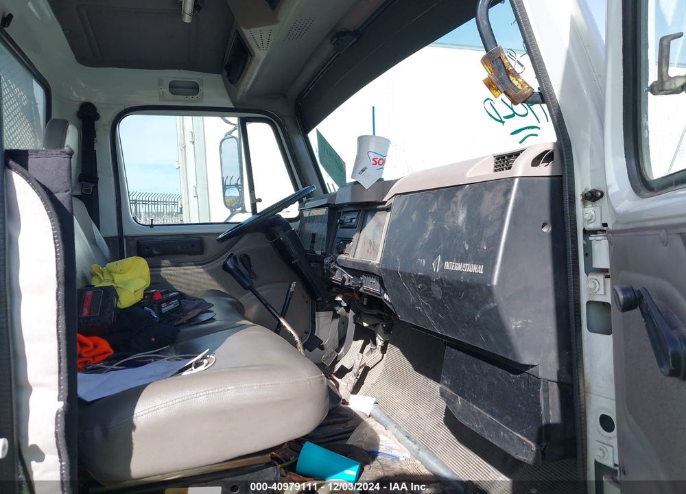 1999 INTERNATIONAL 4000 4700 VIN: 1HTSCABM4XH669733