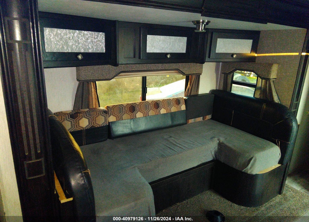 2019 HEARTLAND NORTH TRAIL VIN: 5SFNB282XKE395258