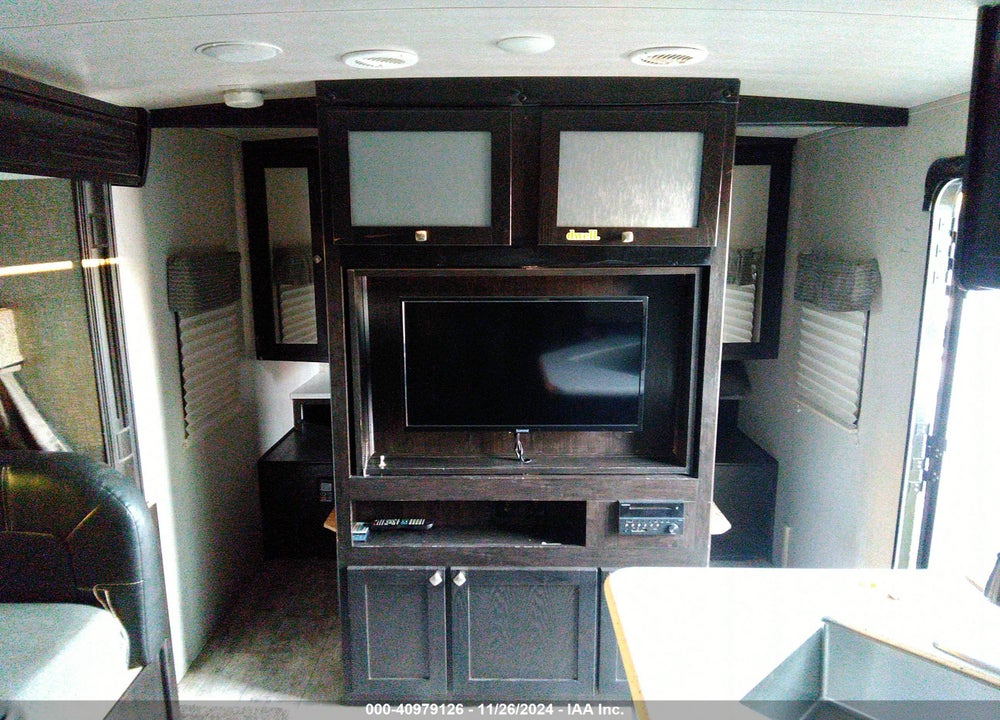 2019 HEARTLAND NORTH TRAIL VIN: 5SFNB282XKE395258