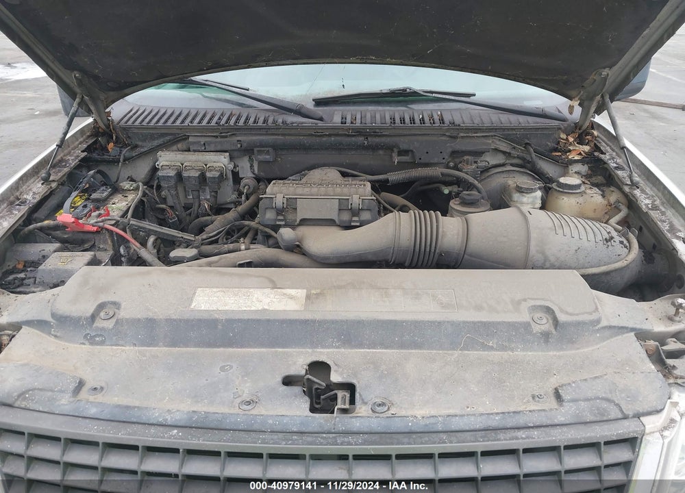 2005 FORD EXPEDITION XLT VIN: 1FMPU15575LA30529