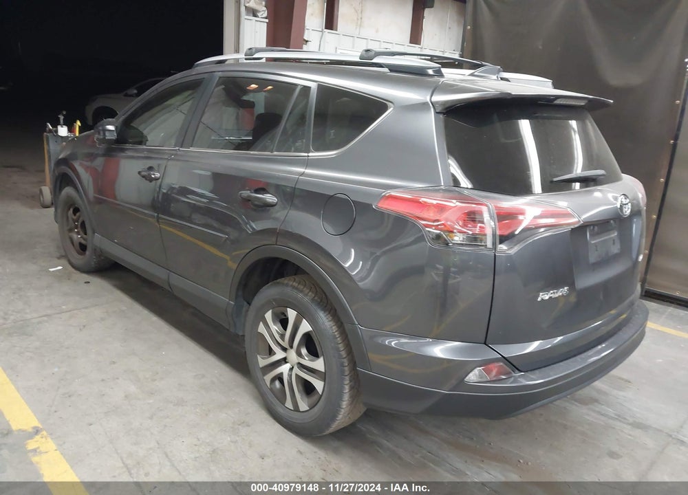 2018 TOYOTA RAV4 LE VIN: JTMZFREV0JJ162429
