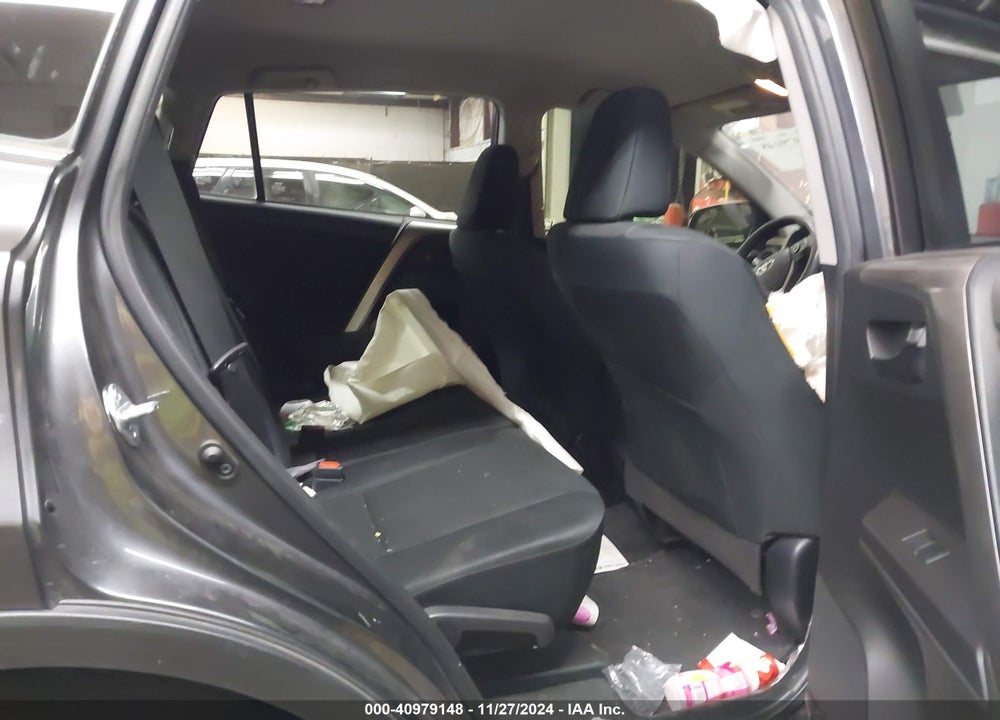 2018 TOYOTA RAV4 LE VIN: JTMZFREV0JJ162429