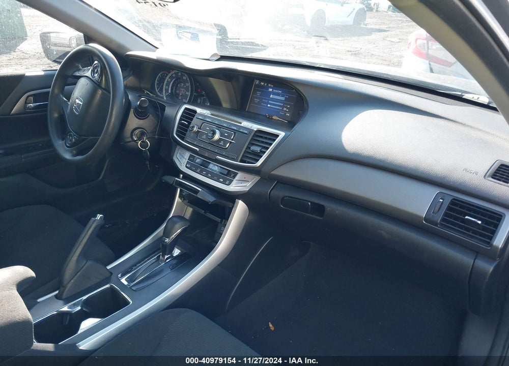 2013 HONDA ACCORD LX VIN: 1HGCR2F35DA085032