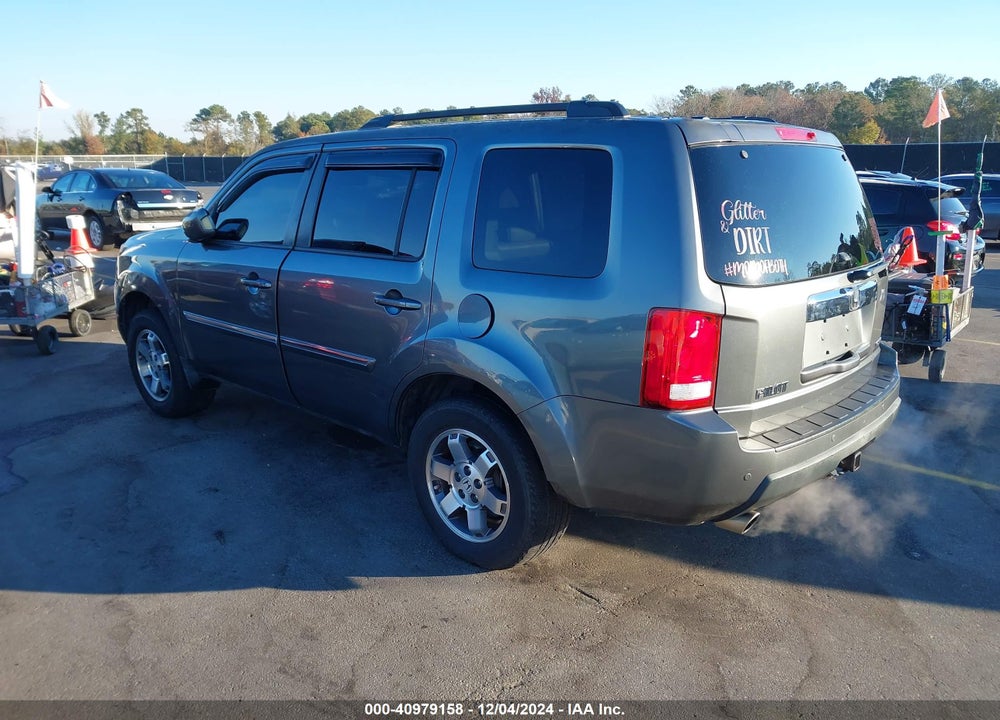 2011 HONDA PILOT TOURING VIN: 5FNYF3H94BB001873