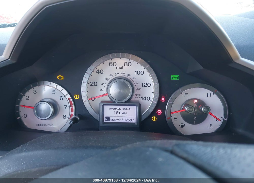 2011 HONDA PILOT TOURING VIN: 5FNYF3H94BB001873