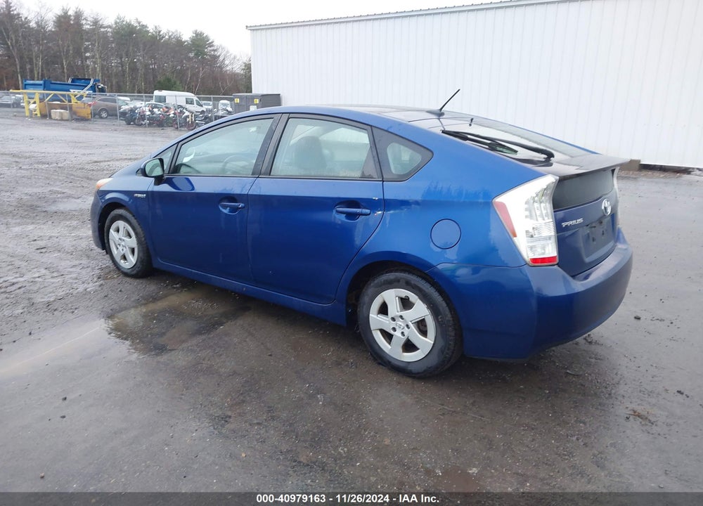 2011 TOYOTA PRIUS THREE VIN: JTDKN3DU2B0253543