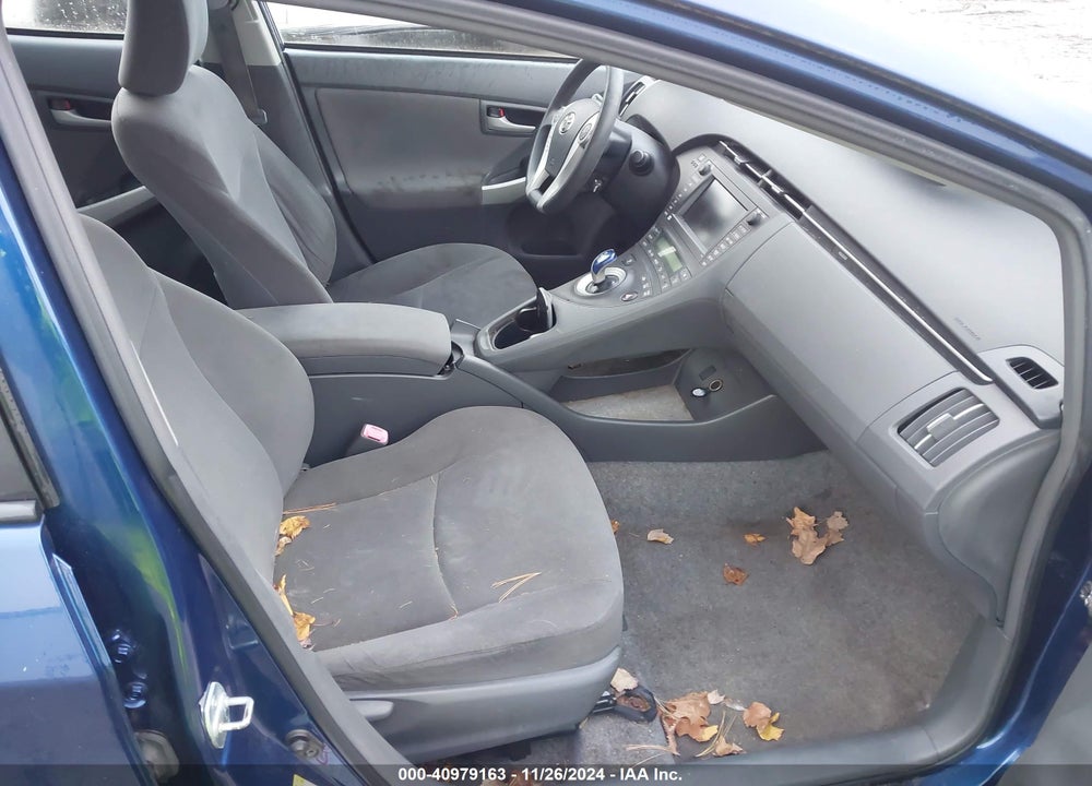 2011 TOYOTA PRIUS THREE VIN: JTDKN3DU2B0253543