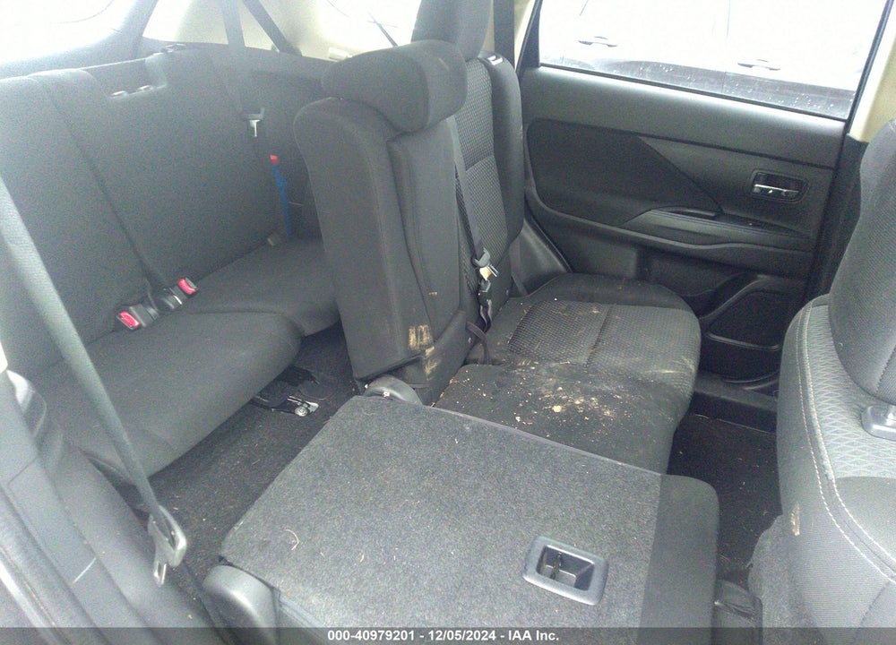 2016 MITSUBISHI OUTLANDER SE VIN: JA4AZ3A30GZ018051