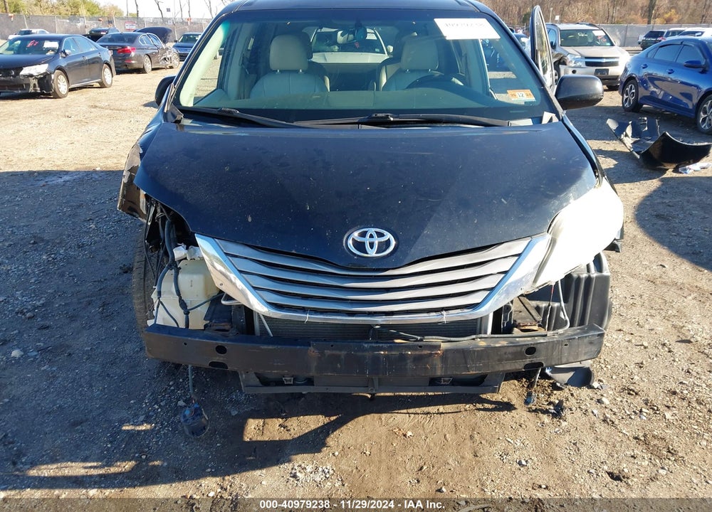 2013 TOYOTA SIENNA XLE LIMITED VIN: 5TDDK3DC3DS051884