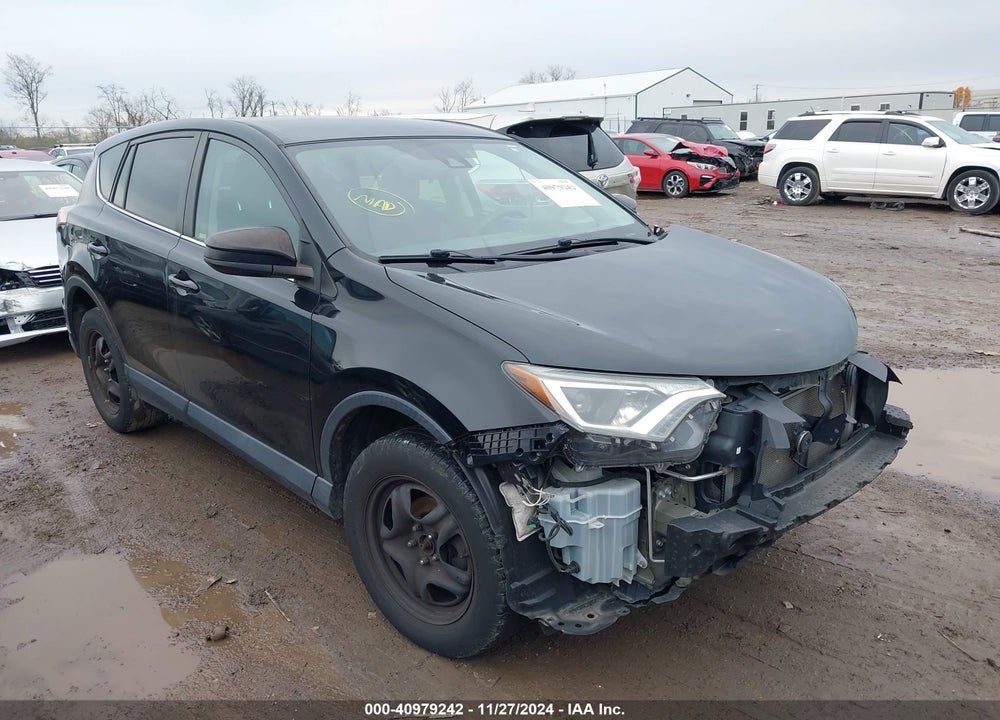 2018 TOYOTA RAV4 LE VIN: 2T3BFREVXJW723044