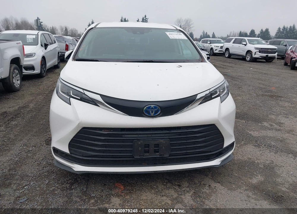 2022 TOYOTA SIENNA LE VIN: 5TDKRKEC3NS101485