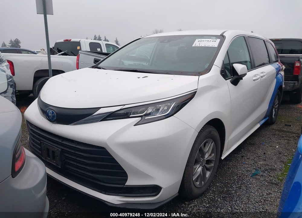 2022 TOYOTA SIENNA LE VIN: 5TDKRKEC3NS101485