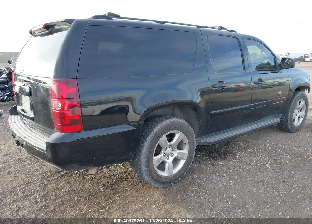 2007 CHEVROLET SUBURBAN 1500 LT VIN: 3GNFC16067G165000