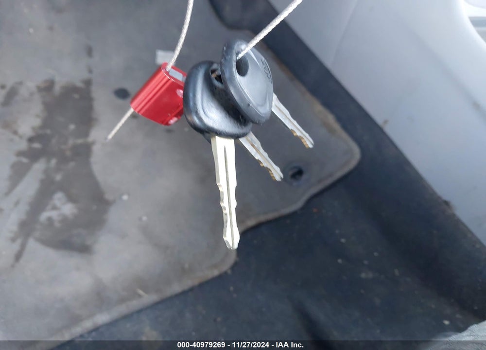 2008 HYUNDAI ACCENT GS VIN: KMHCM36C48U104947