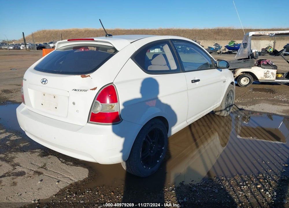 2008 HYUNDAI ACCENT GS VIN: KMHCM36C48U104947