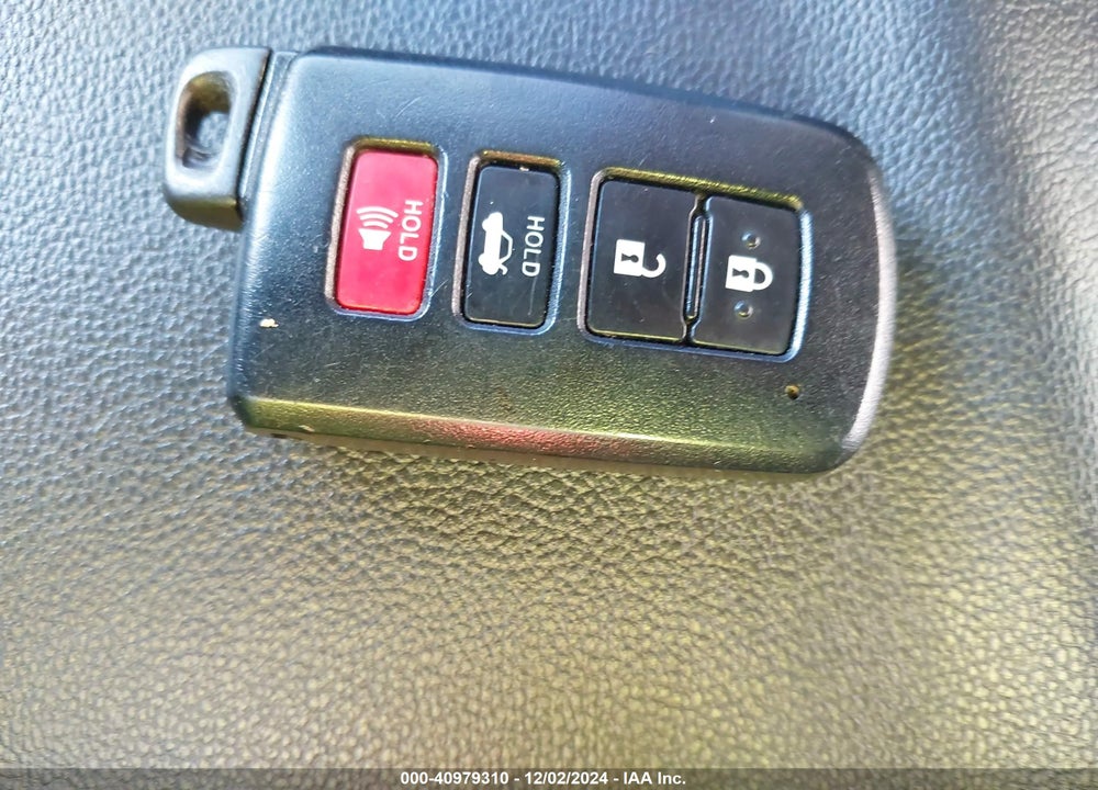 2012 TOYOTA CAMRY SE VIN: 4T1BF1FK8CU126086