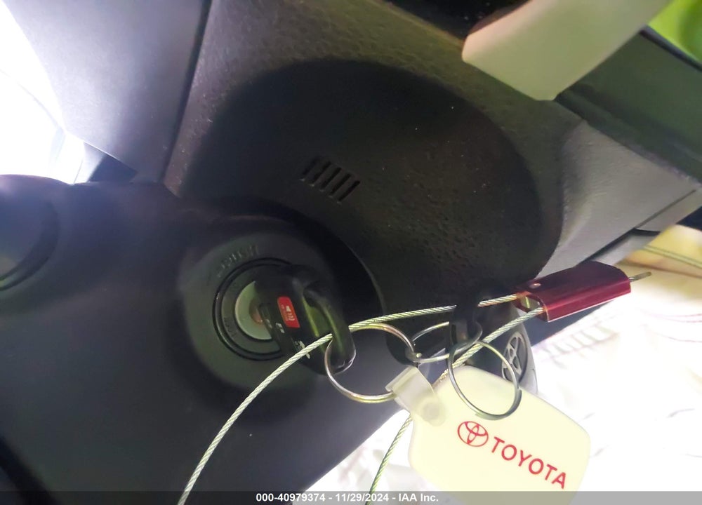 2014 TOYOTA COROLLA LE VIN: 2T1BURHE6EC106063