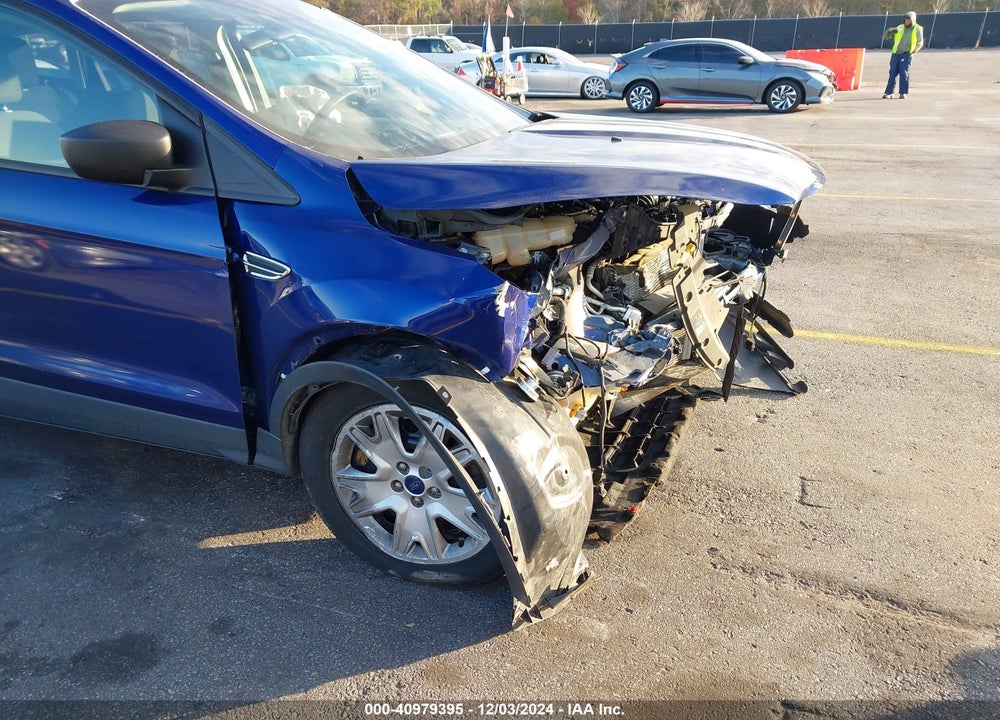 2015 FORD ESCAPE S VIN: 1FMCU0F79FUC01673