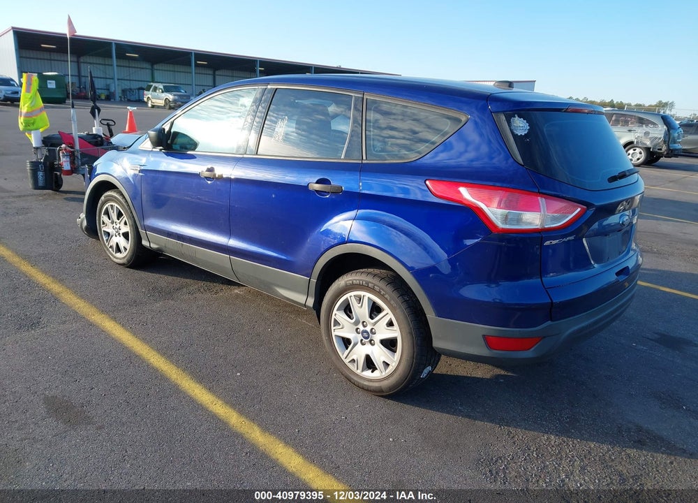 2015 FORD ESCAPE S VIN: 1FMCU0F79FUC01673