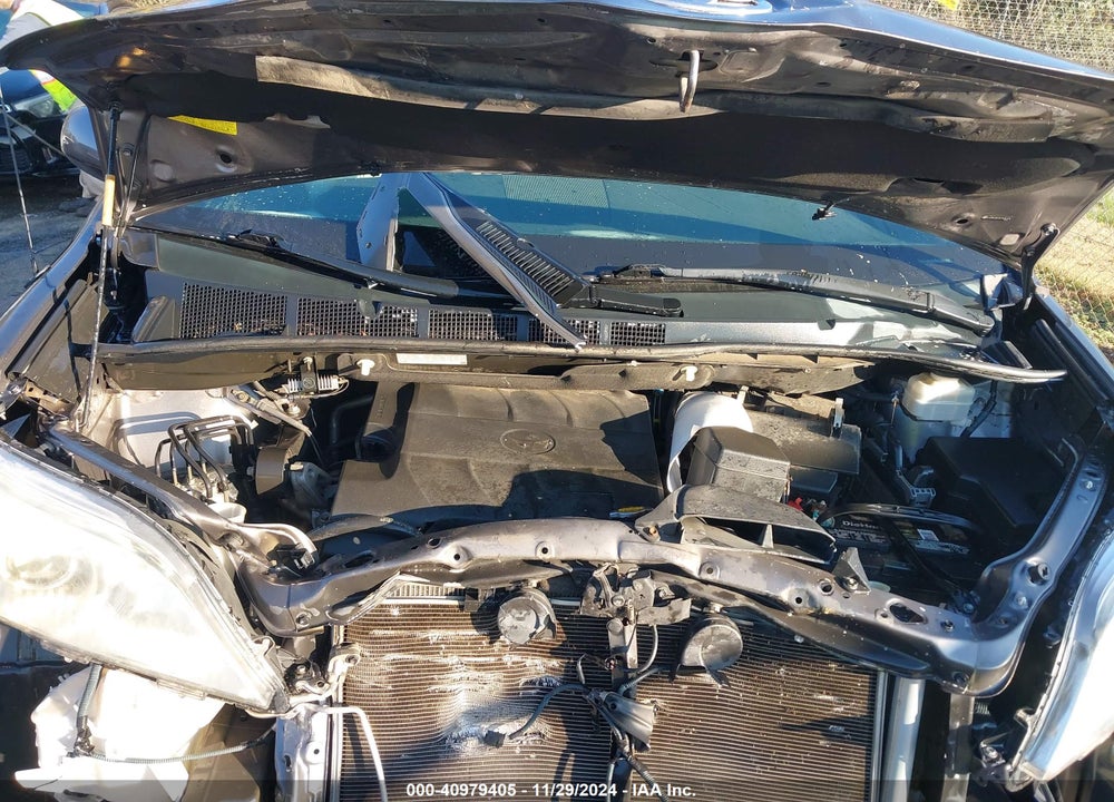 2014 TOYOTA SIENNA XLE V6 8 PASSENGER VIN: 5TDYK3DCXES486176