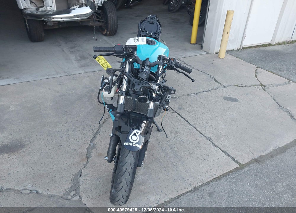 2022 KAWASAKI EX400 VIN: JKAEXKG12NDAH8381