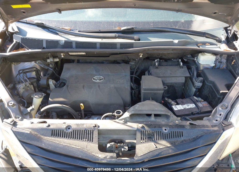2012 TOYOTA SIENNA LE V6 8 PASSENGER VIN: 5TDKK3DC4CS267040