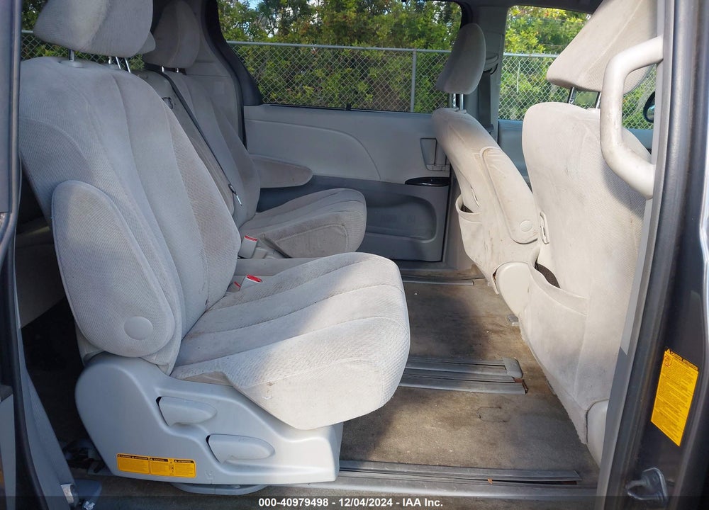 2012 TOYOTA SIENNA LE V6 8 PASSENGER VIN: 5TDKK3DC4CS267040
