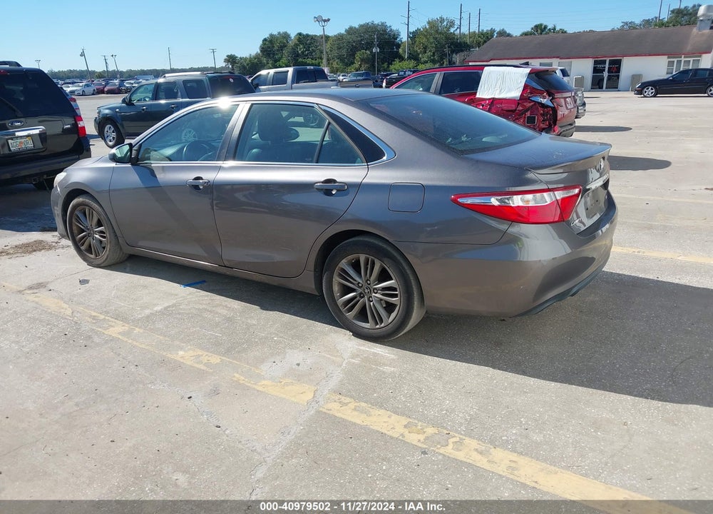 2015 TOYOTA CAMRY SE VIN: 4T1BF1FK2FU114777