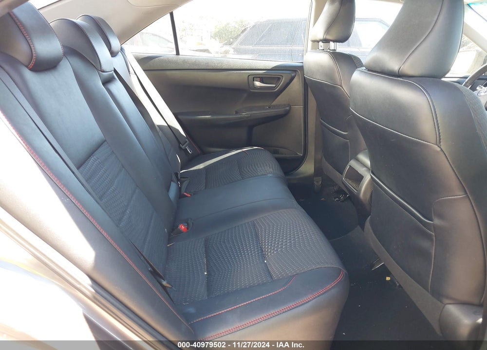 2015 TOYOTA CAMRY SE VIN: 4T1BF1FK2FU114777