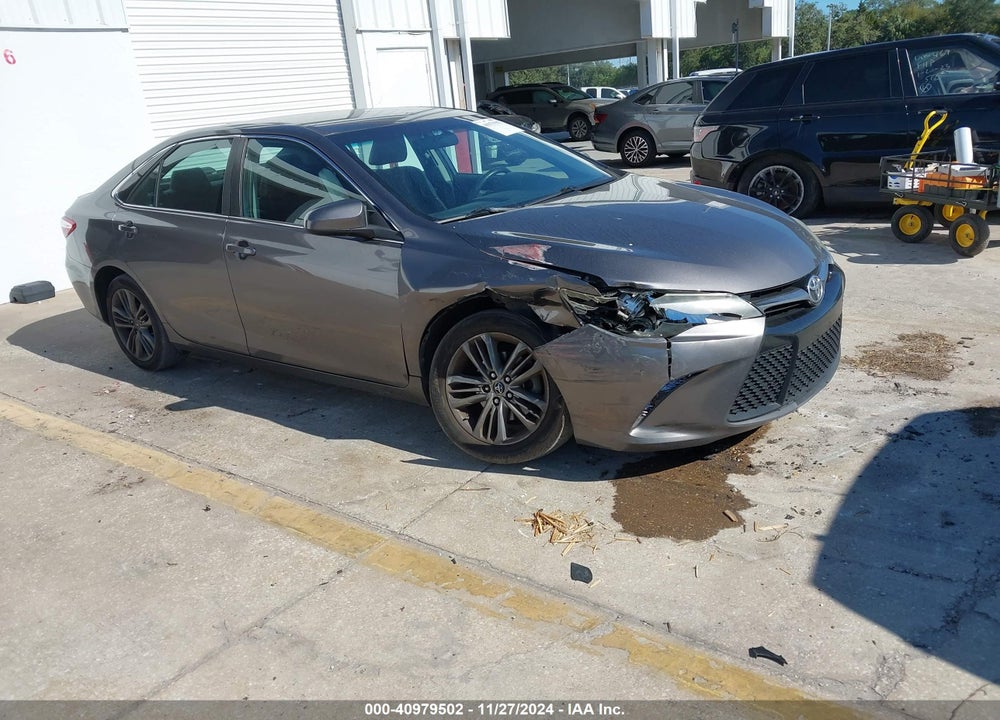 2015 TOYOTA CAMRY SE VIN: 4T1BF1FK2FU114777