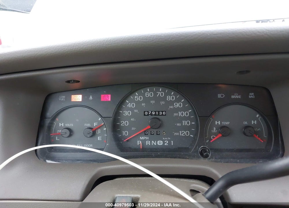 2003 MERCURY GRAND MARQUIS GS VIN: 2MEFM74W13X672224