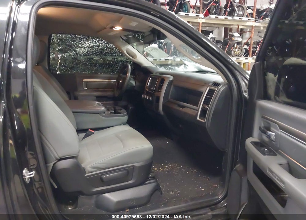 2015 RAM 1500 VIN: 3C6JR7AT8FG631604